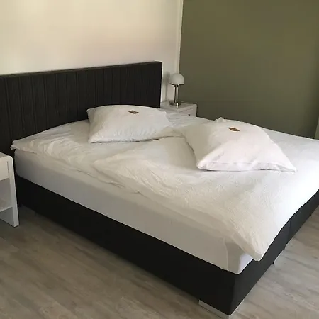 Elbsandstein Apartman *